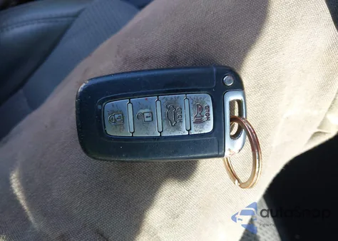 2013 Hyundai Sonata Se z USA, uszkodzony, nr VIN 5NPEC4AC7DH700393